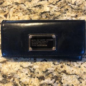 Marc Jacobs black leather wallet